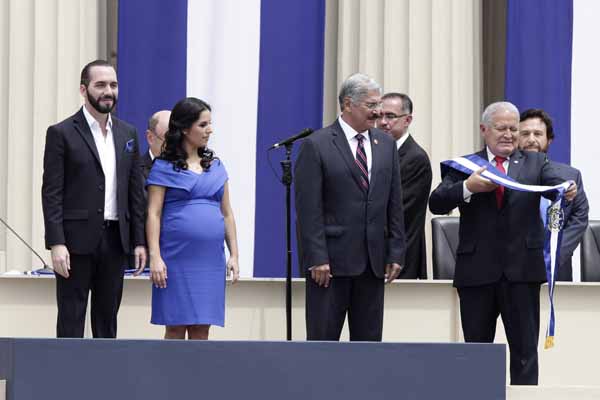 El Salvador Devlet BaÅkanÄ± OsmanlÄ± torunu Bukele oldu