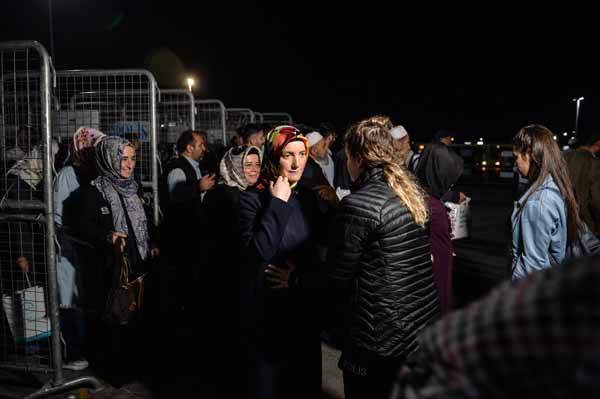 YenikapÄ±'da Enderun usulÃ¼ teravih namazÄ± kÄ±lÄ±ndÄ±