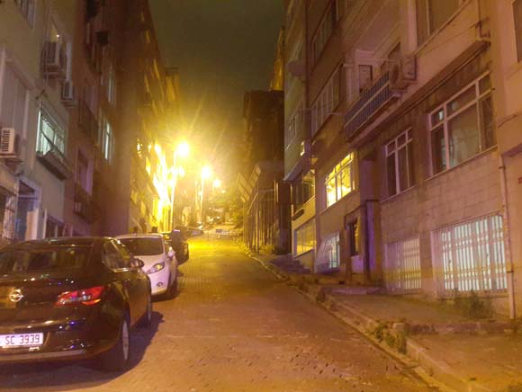 Binadan sesler gelince BeÅiktaÅ'ta cadde kapatÄ±ldÄ±!