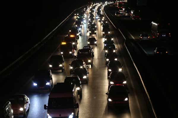 70 kilometrelik kuyruk oluÅtu! Havadan bÃ¶yle gÃ¶rÃ¼ntÃ¼lendi