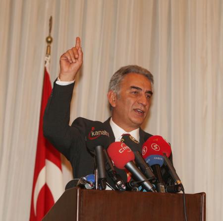 adnan-polat-1-milyar-dolar-cepte-kaldi--878317.Jpeg