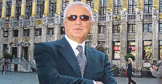 unal-aysal-resmen-aday-1257570.Jpeg